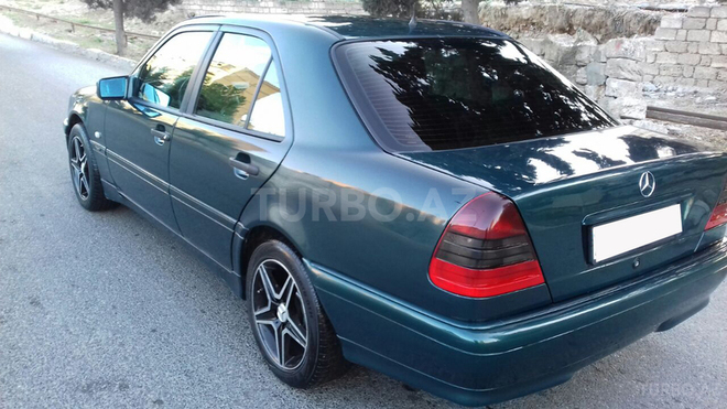 Mercedes C 180 1997, 290,000 km - 1.8 l - Bakı