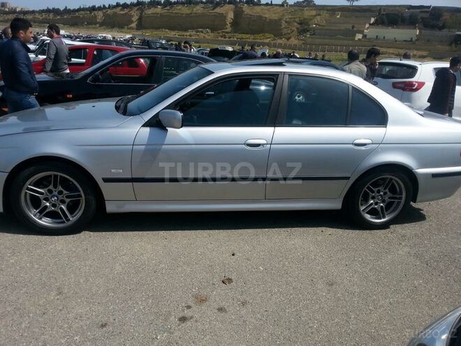 BMW 525 2001, 210,000 km - 2.5 l - Bakı