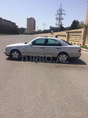 Mercedes E 200 1997, 184,000 km - 2.0 l - Bakı