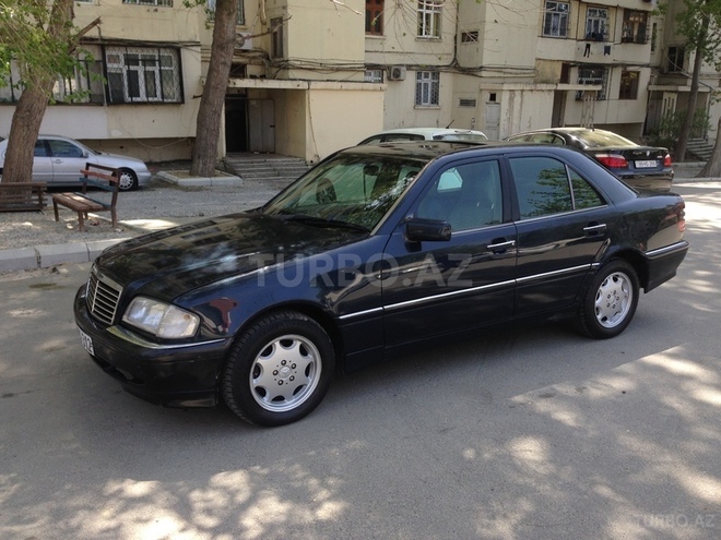 Mercedes C 230 1997, 261,000 km - 2.3 l - Bakı