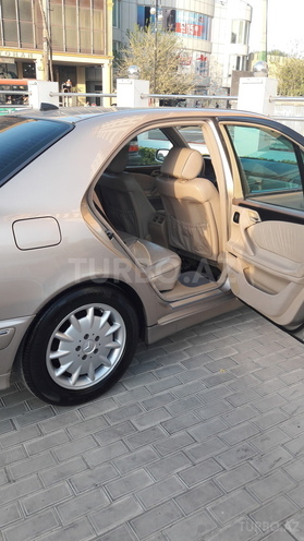Mercedes E 240 2000, 300,000 km - 2.4 l - Bakı