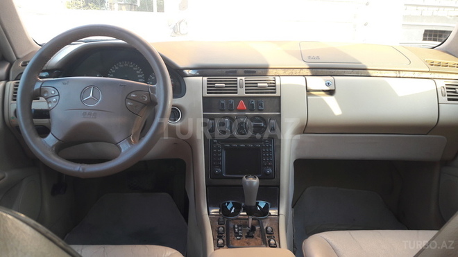 Mercedes E 240 2000, 300,000 km - 2.4 l - Bakı