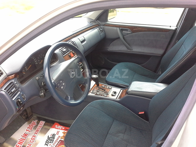 Mercedes E 240 1999, 277,000 km - 2.4 l - Gəncə