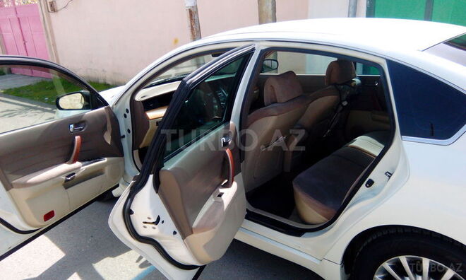Nissan Teana 2004, 200,000 km - 2.3 l - Quba