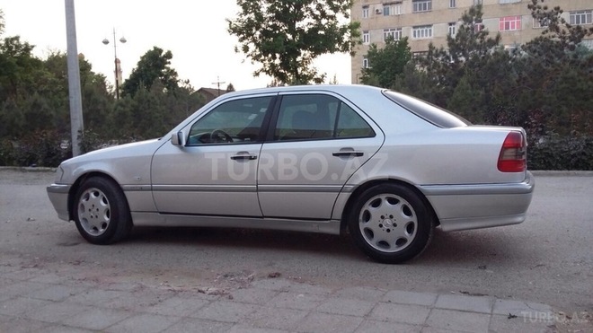 Mercedes C 180 1999, 348,230 km - 1.8 л - Şirvan