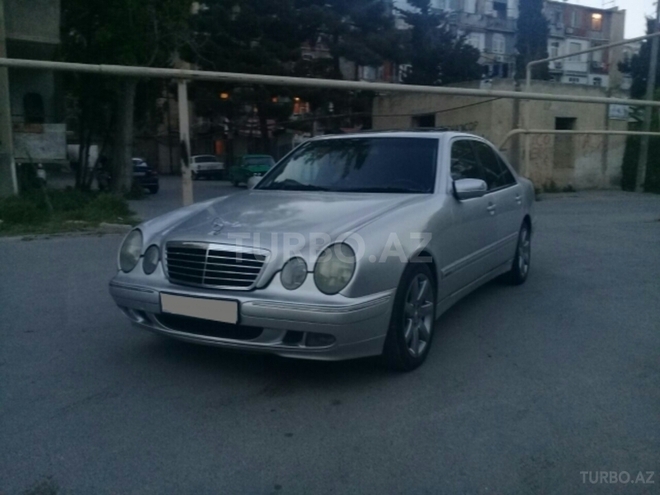 Mercedes E 220 1999, 352,000 km - 2.2 l - Bakı