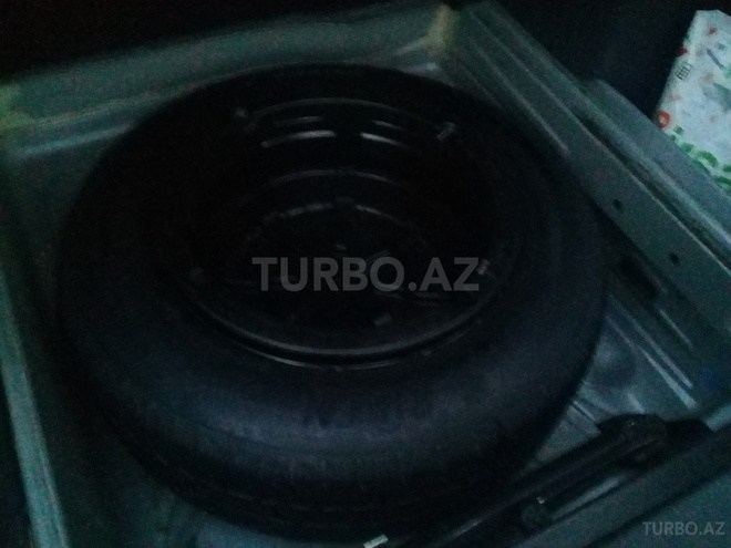 Mercedes E 220 1999, 352,000 km - 2.2 l - Bakı