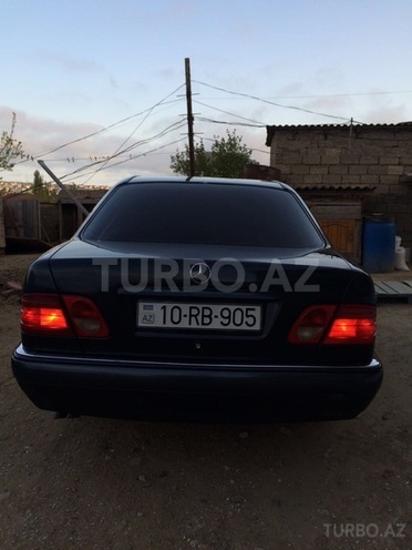 Mercedes E 300 1997, 446,000 km - 3.0 l - Bakı
