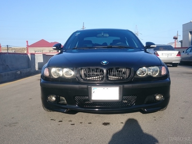 BMW 318 2002, 218,000 km - 2.0 l - Bakı
