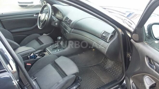 BMW 318 2002, 218,000 km - 2.0 l - Bakı