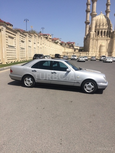 Mercedes E 200 1997, 184,000 km - 2.0 l - Bakı