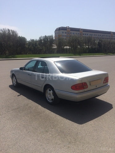 Mercedes E 200 1997, 184,000 km - 2.0 l - Bakı