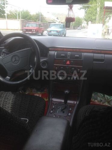 Mercedes E 200 1997, 240,155 km - 2.0 l - Göyçay