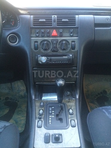 Mercedes E 200 1997, 184,000 km - 2.0 l - Bakı