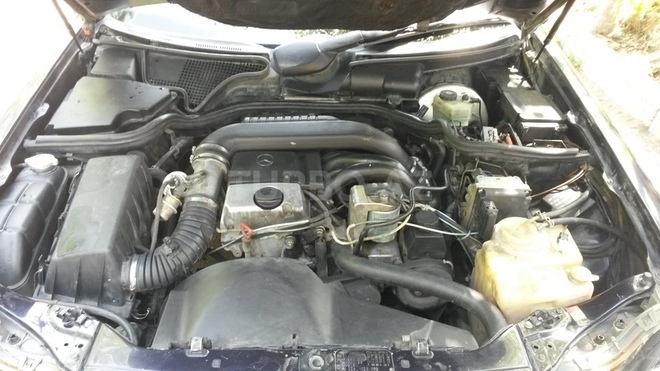 Mercedes E 220 1996, 210,000 km - 2.2 л - Bakı
