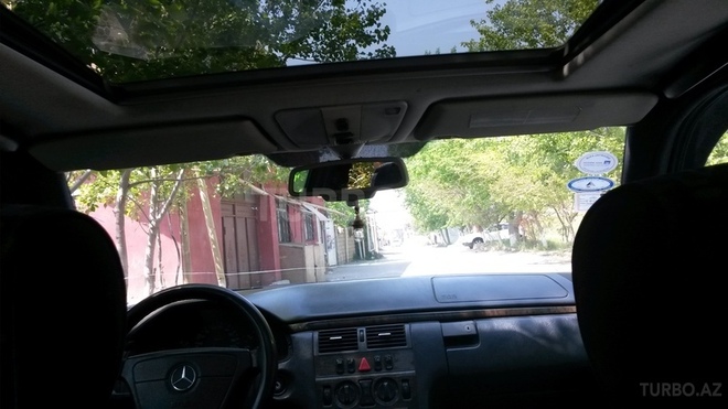 Mercedes E 220 1996, 210,000 km - 2.2 л - Bakı