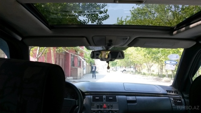 Mercedes E 220 1996, 210,000 km - 2.2 л - Bakı