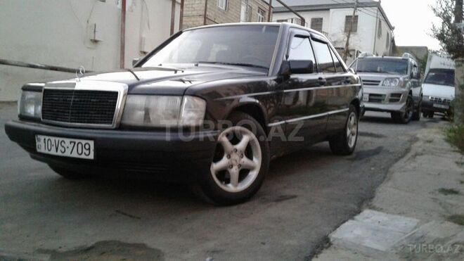 Mercedes 190 1992, 235,000 km - 2.0 l - Bakı