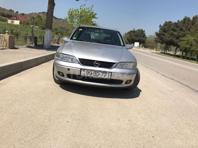 Opel Vectra 1999, 241,078 km - 2.0 l - Şabran