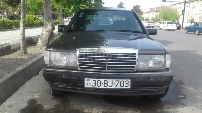 Mercedes 190 1993, 236,580 km - 2.0 l - İmişli
