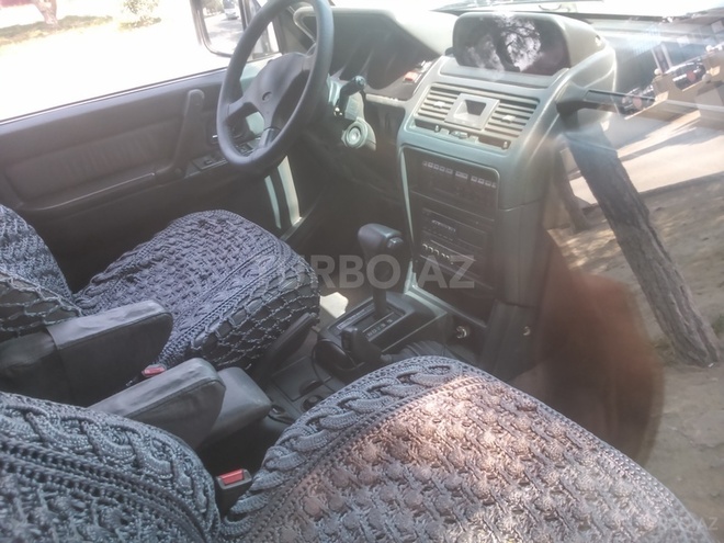 Mitsubishi Pajero 1992, 250,000 km - 2.5 л - Bakı