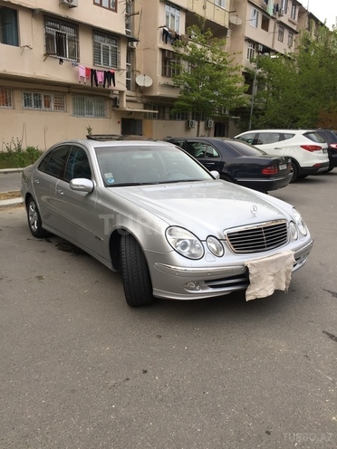 Mercedes E 240 2004, 193,267 km - 2.4 л - Bakı