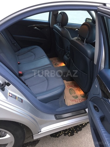 Mercedes E 240 2004, 193,267 km - 2.4 л - Bakı