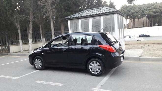 Nissan Tiida 2008, 220,000 km - 1.6 л - Sumqayıt