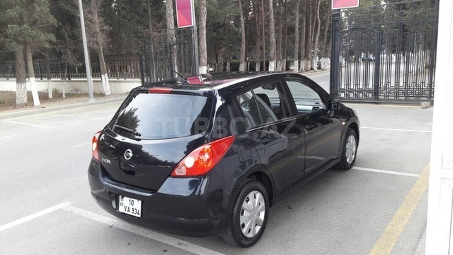 Nissan Tiida 2008, 220,000 km - 1.6 л - Sumqayıt