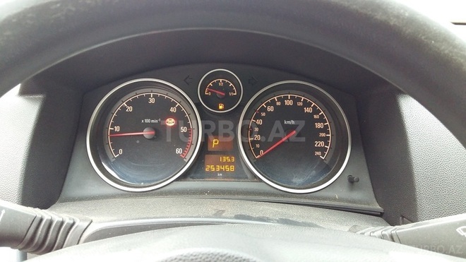 Opel Astra 2006, 253,000 km - 1.9 l - Bakı