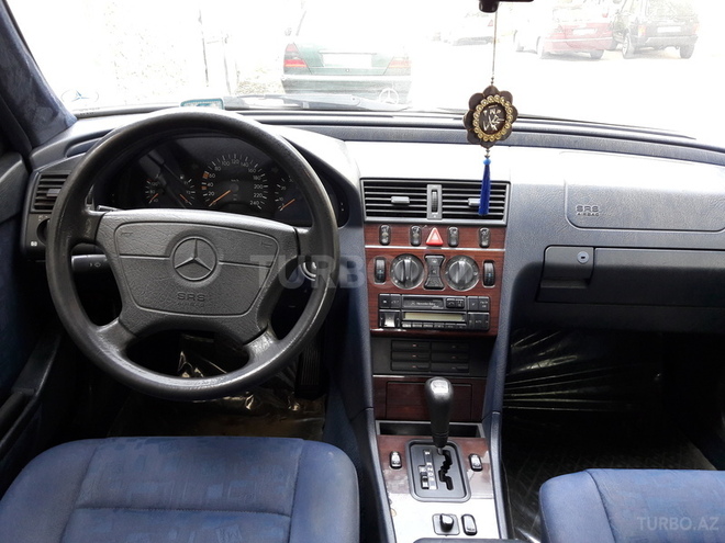 Mercedes C 240 1996, 275,000 km - 2.4 л - Xırdalan