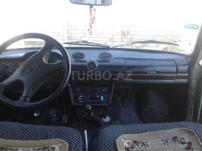 LADA (VAZ) 2106 1983, 230,000 km - 1.3 l - Quba