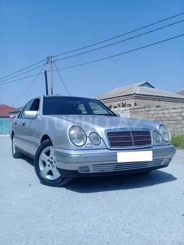 Mercedes E 240 1999, 210,650 km - 2.4 l - Bakı