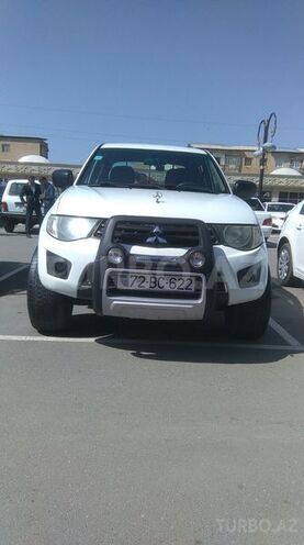 Mitsubishi L200 2011, 120,000 km - 2.5 л - Naxçıvan