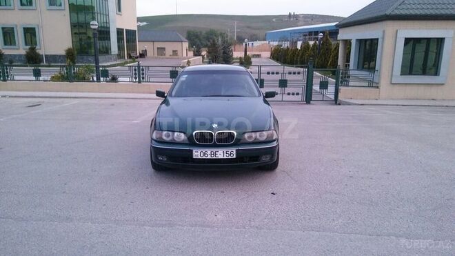 BMW 523 1998, 324,000 km - 2.5 l - Bakı