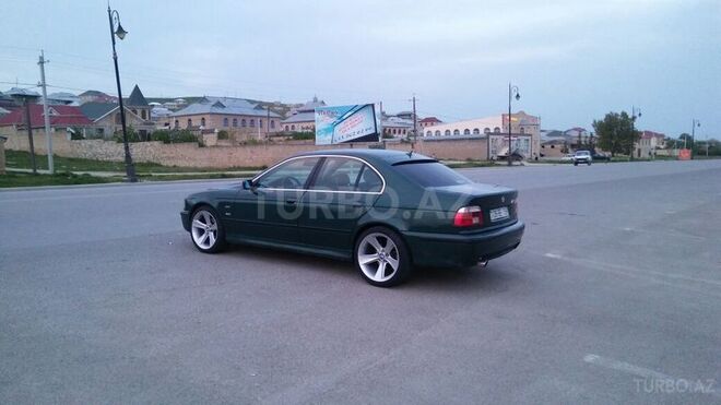 BMW 523 1998, 324,000 km - 2.5 l - Bakı