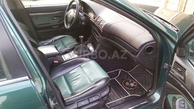 BMW 523 1998, 324,000 km - 2.5 l - Bakı
