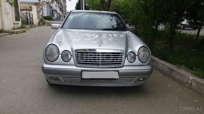 Mercedes E 240 1999, 289,000 km - 2.4 l - Xırdalan
