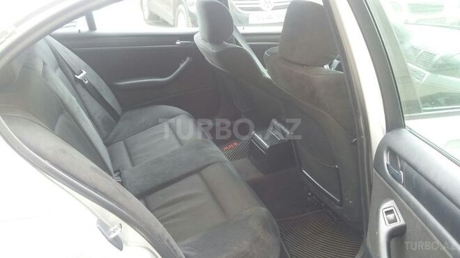 BMW 320 2002, 175,000 km - 2.2 l - Gəncə