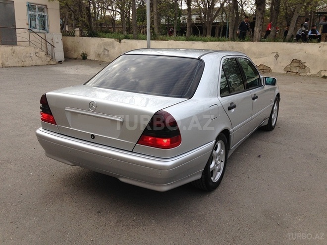 Mercedes C 220 1999, 242,000 km - 2.2 л - Bakı