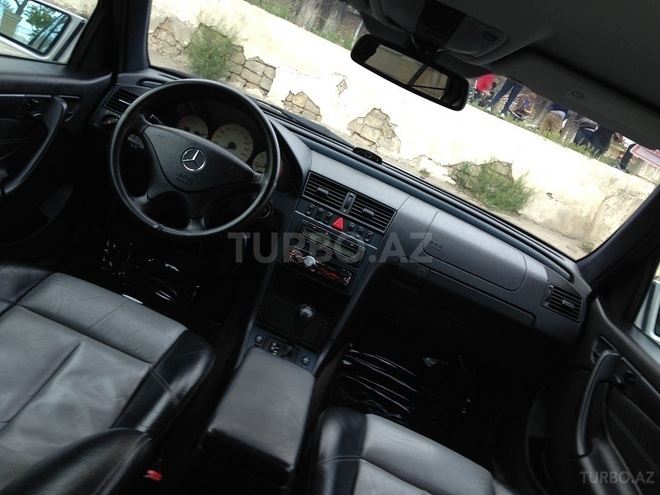 Mercedes C 220 1999, 242,000 km - 2.2 л - Bakı