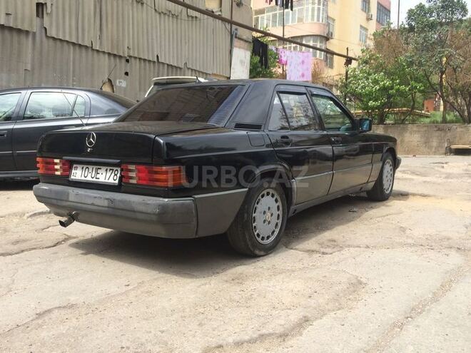 Mercedes 190 1992, 203,987 km - 1.8 l - Bakı