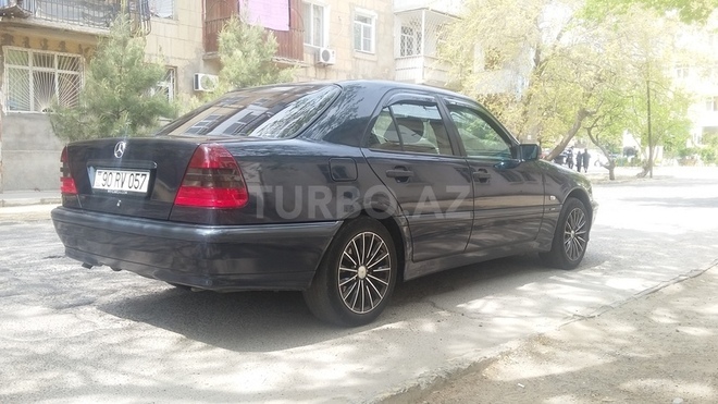 Mercedes C 180 1999, 242,000 km - 1.8 l - Bakı