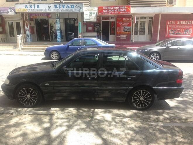 Mercedes C 180 1999, 242,000 km - 1.8 l - Bakı