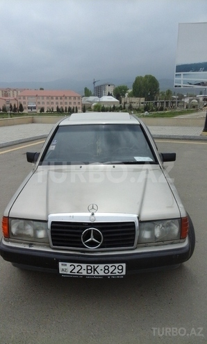Mercedes 190 1990, 100,000 km - 2.0 l - Goranboy