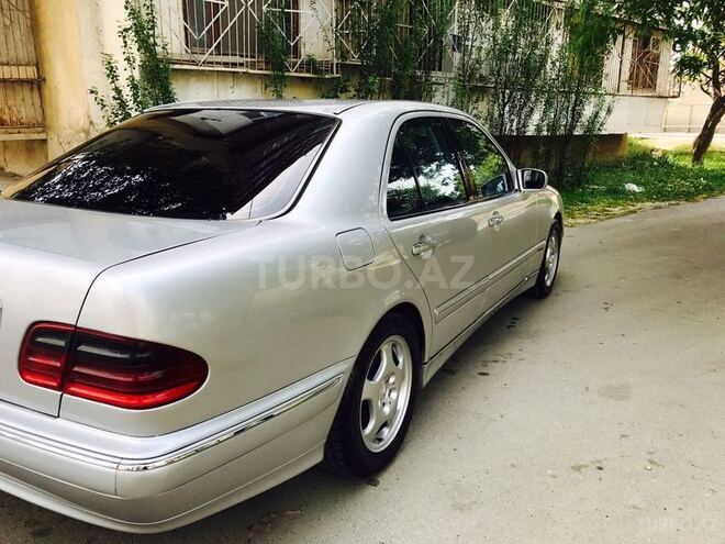 Mercedes E 270 2000, 304,000 km - 2.7 l - Bakı