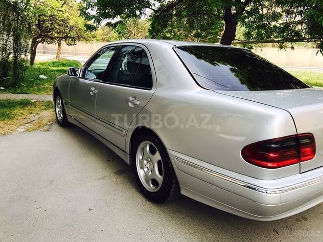 Mercedes E 270 2000, 304,000 km - 2.7 l - Bakı