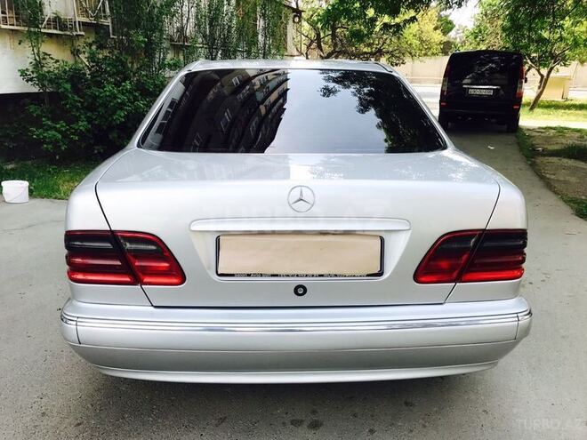 Mercedes E 270 2000, 304,000 km - 2.7 l - Bakı