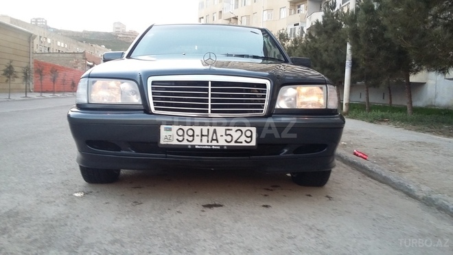 Mercedes C 220 1999, 238,000 km - 2.2 l - Bakı