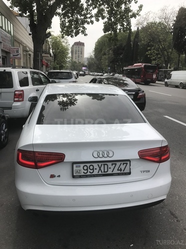 Audi A4 2012, 55,000 km - 1.8 л - Bakı